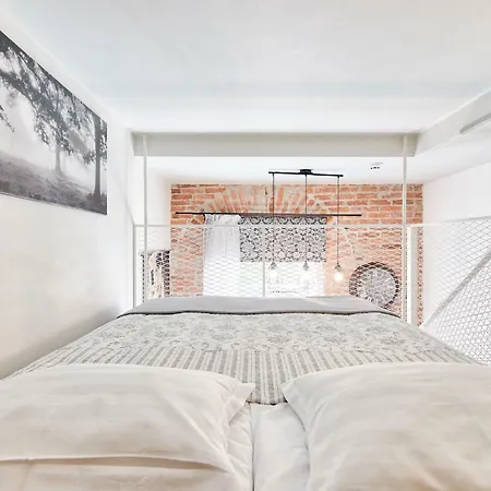 Heritage Brick By Rotermann Apts