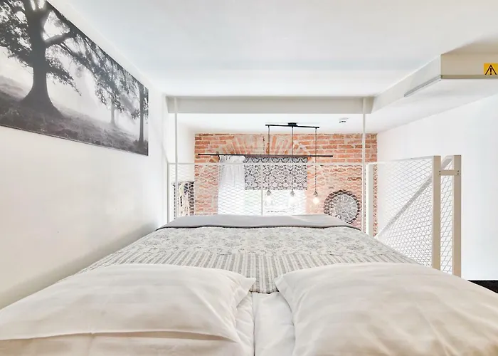 Heritage Brick By Rotermann Apts