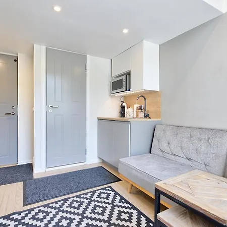 Heritage Brick By Rotermann Apts